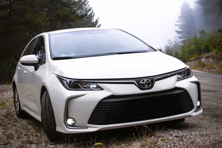 Toyota Corolla · temsili fotoğraf